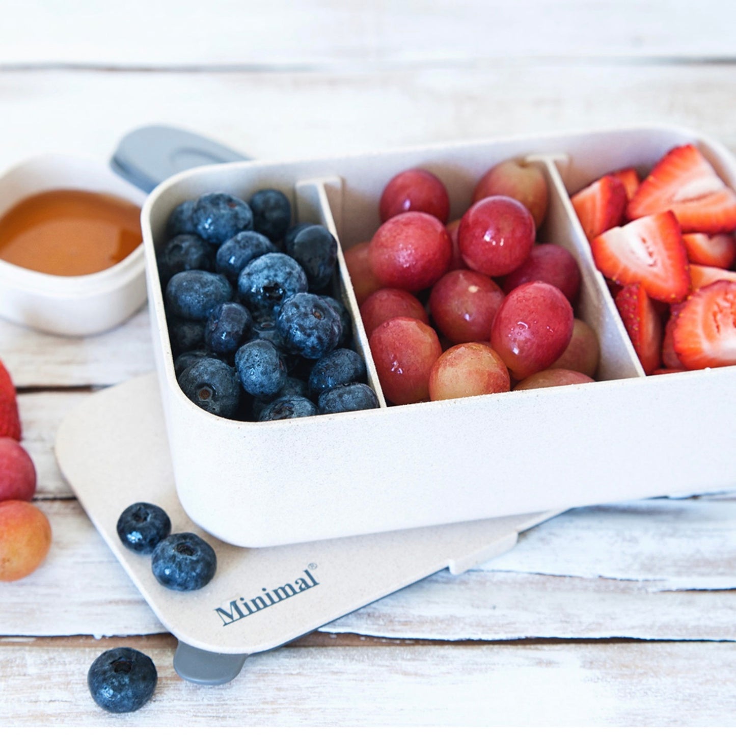 minimal natural bento box